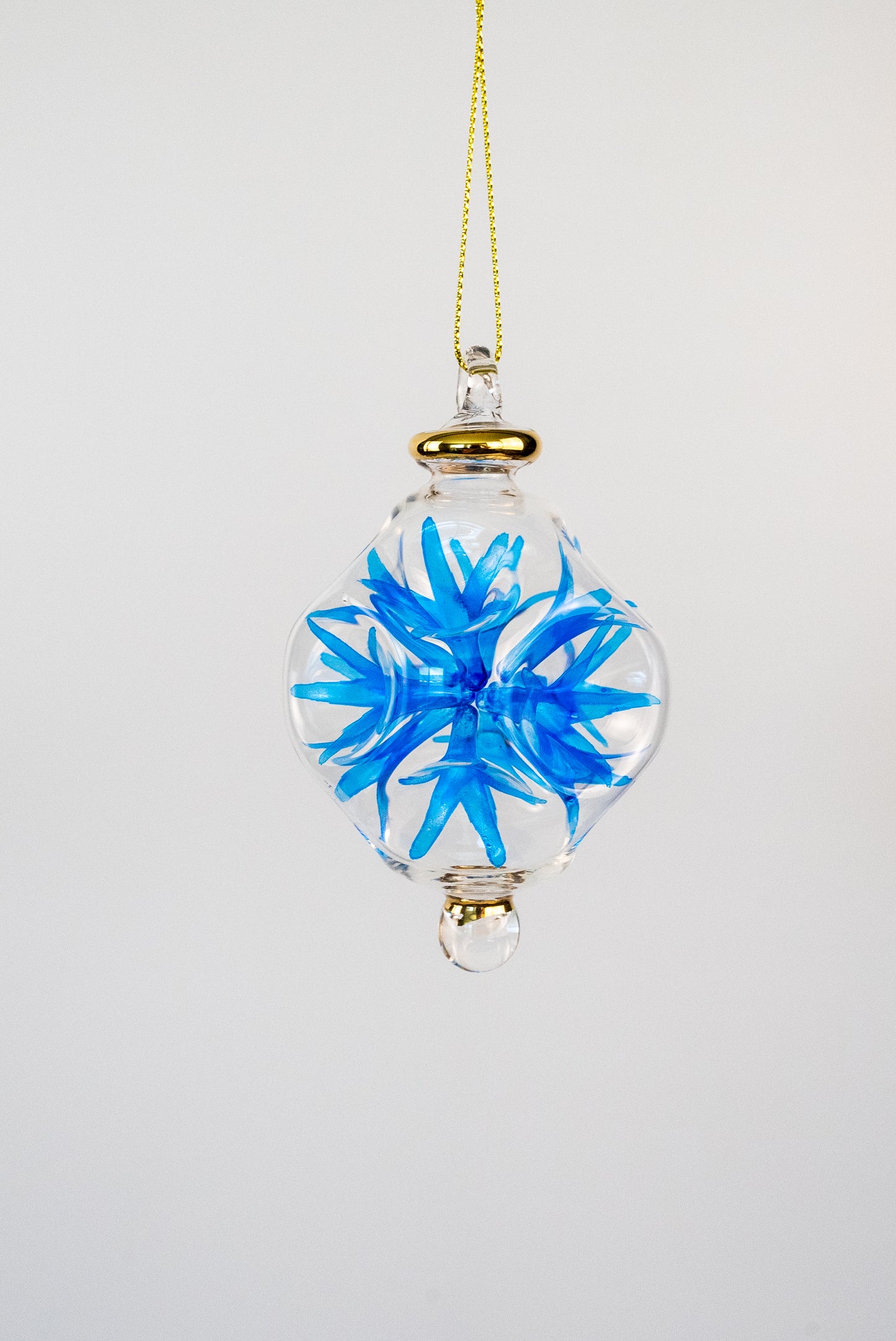 Assortment of Five beautiful Pieces of Ornaments the colorful flower
