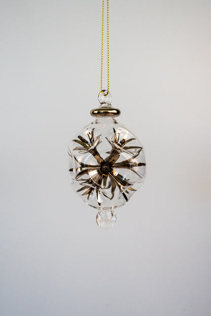 Assortment of Five beautiful Pieces of Ornaments the colorful flower
